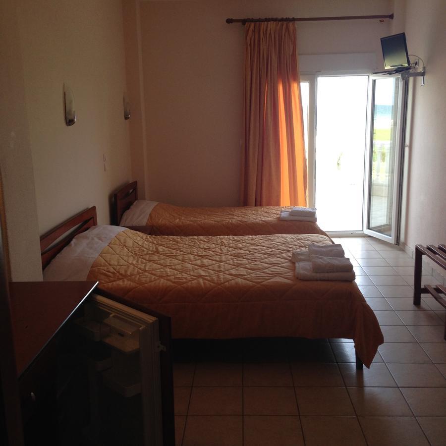 Hotel Akrogiali Korinós Dış mekan fotoğraf