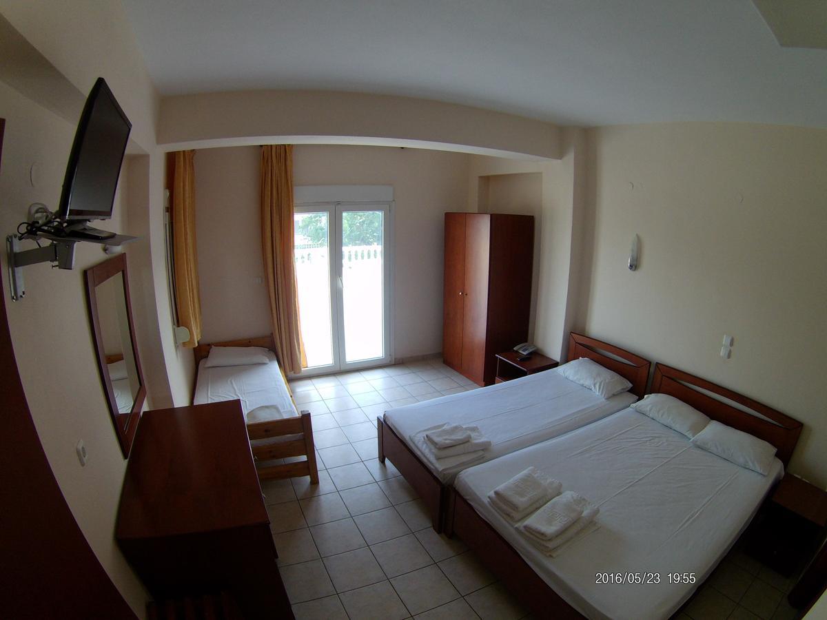 Hotel Akrogiali Korinós Dış mekan fotoğraf