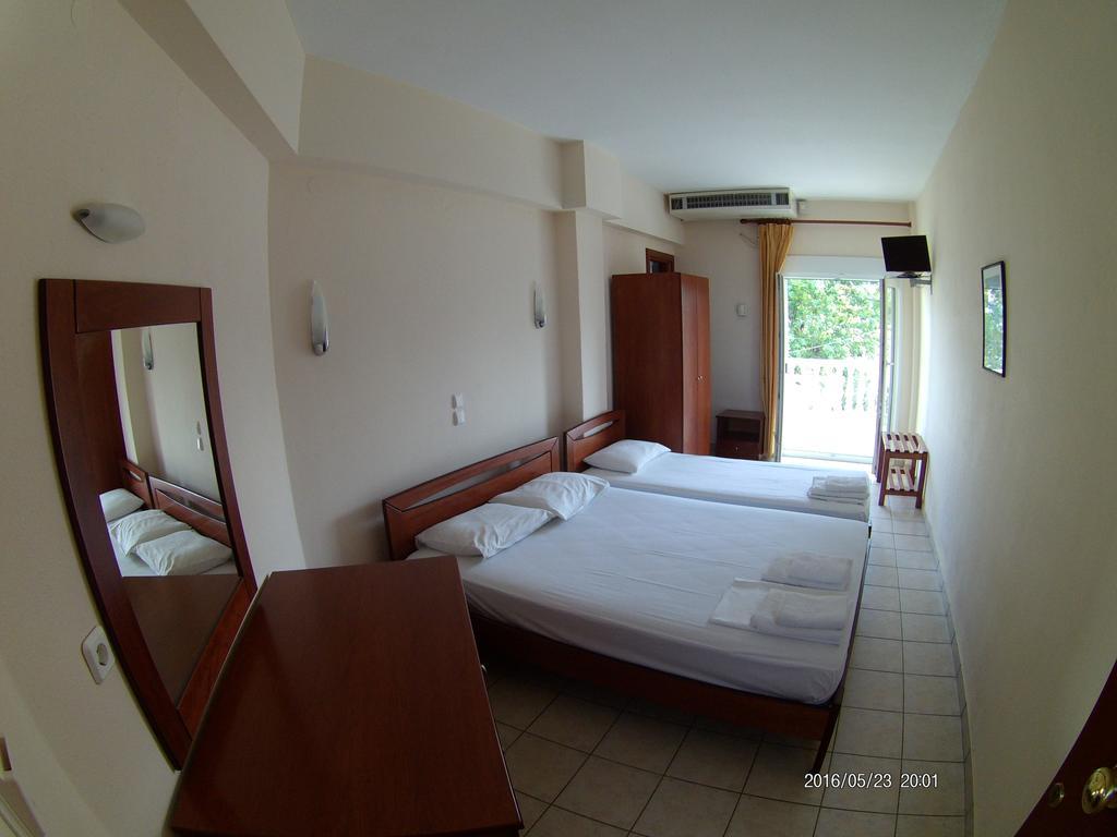 Hotel Akrogiali Korinós Dış mekan fotoğraf