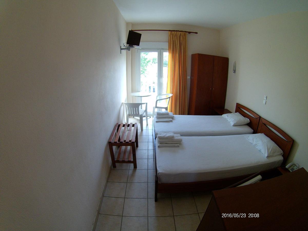 Hotel Akrogiali Korinós Dış mekan fotoğraf